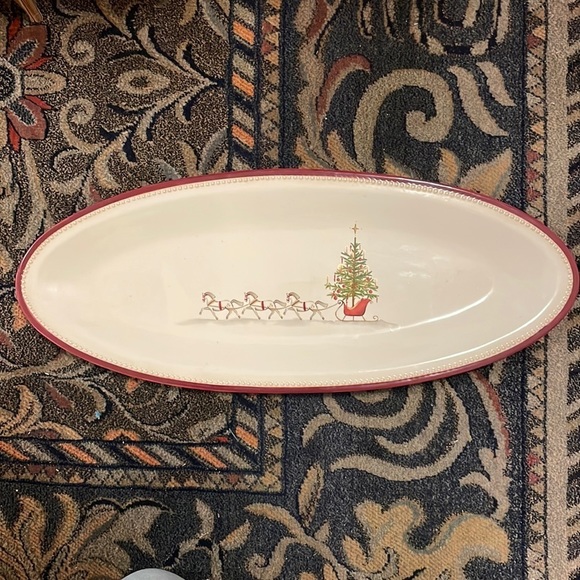 Grasslands Road Dining Grassland Road Christmas Sleigh Decorated